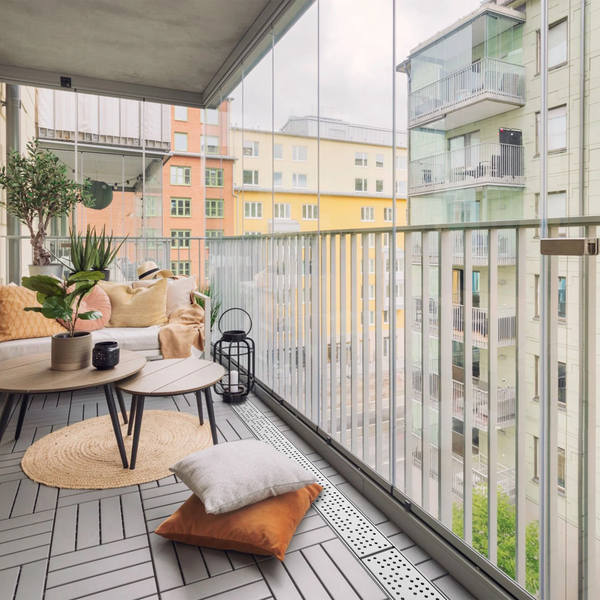 Лоток водовідвідний Balcony з нержавіючої сталі з випуском в кінці 50 та решіткою перфорованою 994505 фото